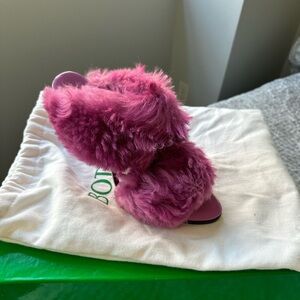 Bottega soft poodle shearling sandal